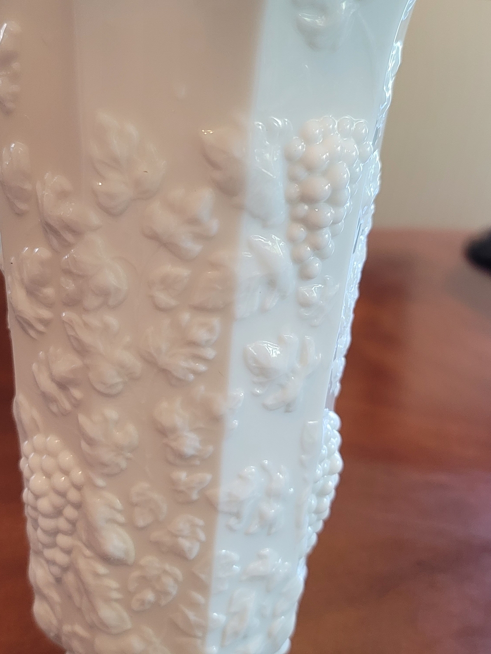 Westmoreland Paneled Grape Pattern Milk Glass Footed Vase Crimped Rim 11.5 Inch - Picture 11 of 13